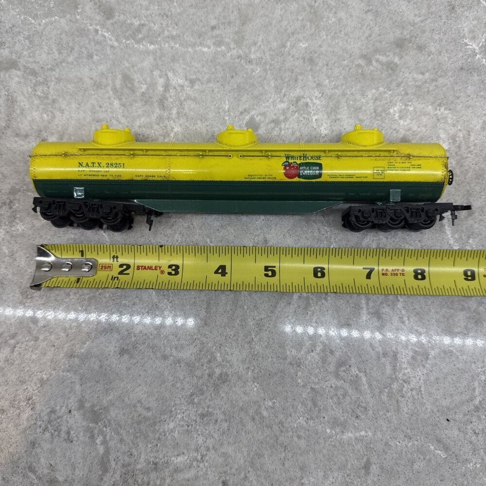 Rare Vintage White House Apple Cider Vinegar model train HO Athearn Like New